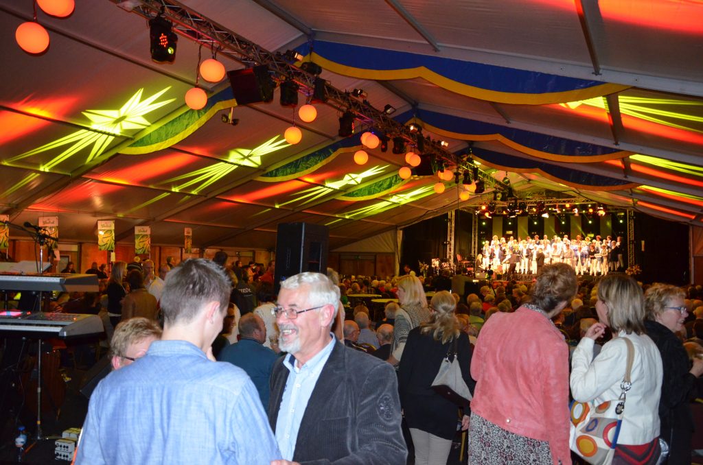mixx in_tent