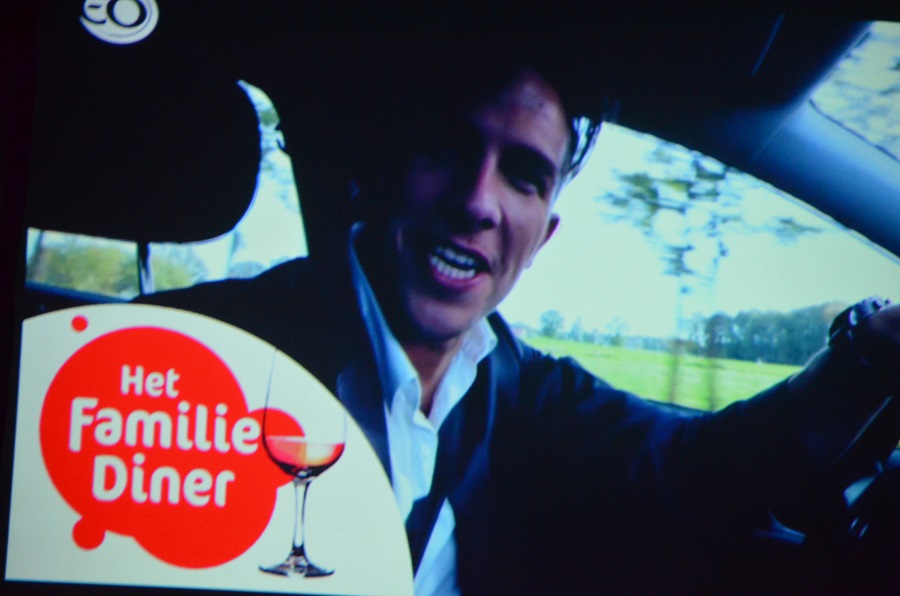 FAMILIEDINER