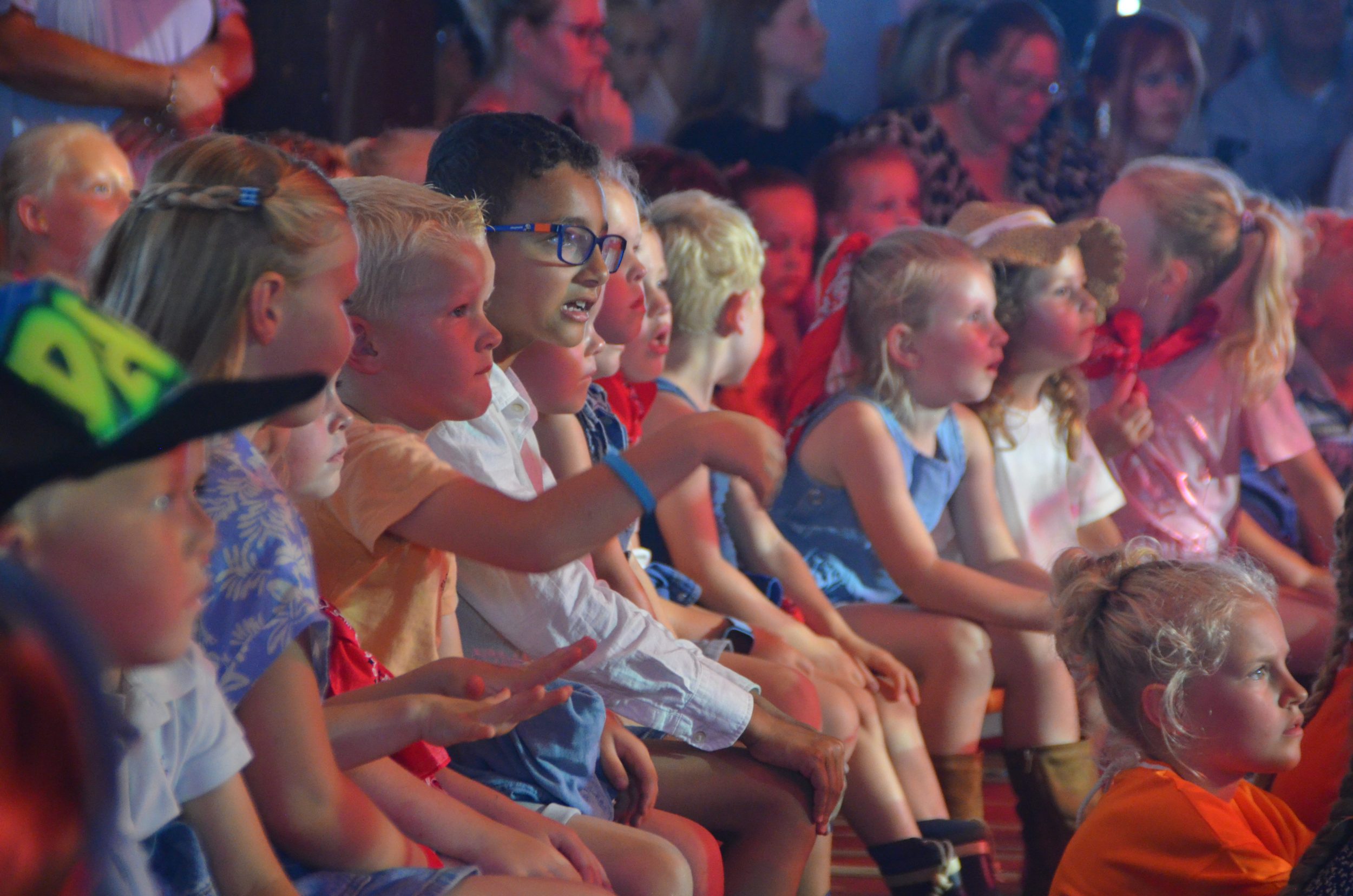 Kindermiddag Zomerfeesten Hengevelde bomvol gezelligheid, dans en muziek!